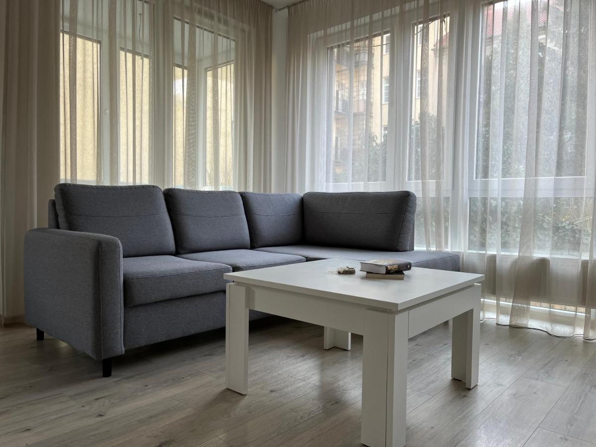 Elegant Escape Apartment II - City Centre Bratislava Eksteriør billede